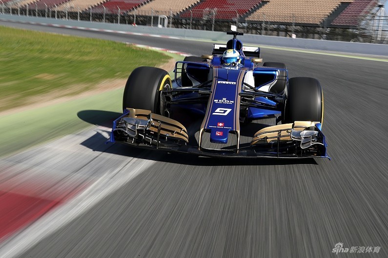 索伯车队翻盘雷诺车队,拉塞尔扛起全队 索伯车队翻盘雷诺车队,拉塞尔扛起全队