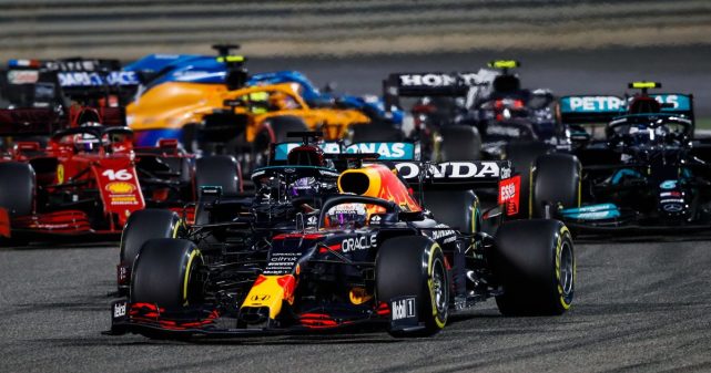 开云体育APP下载-威廉姆斯翻盘哈斯车队，佩雷兹统治全场