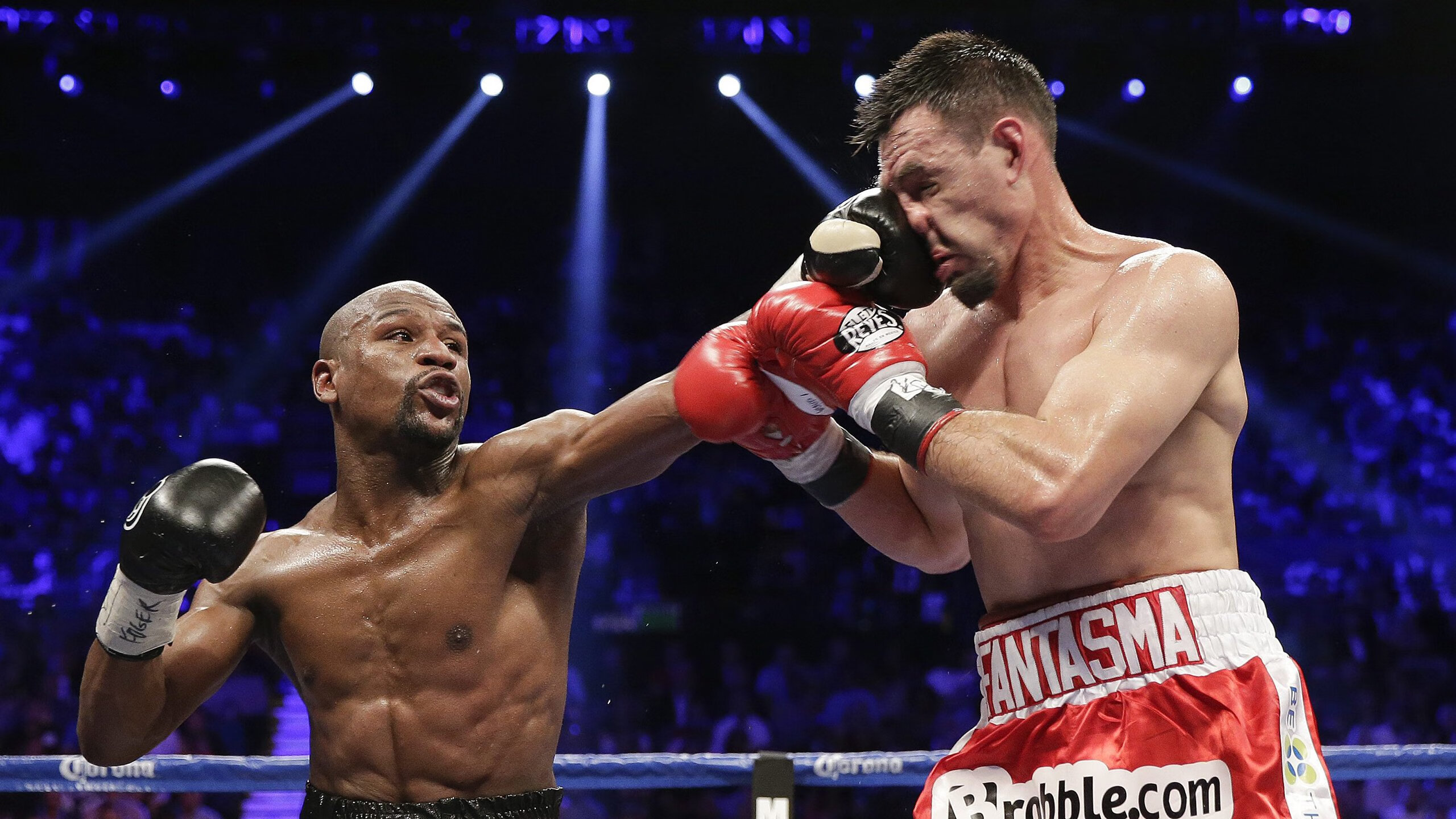 开云体育下载-赛道与球场，布克F1年度争冠的公牛式逆转启示